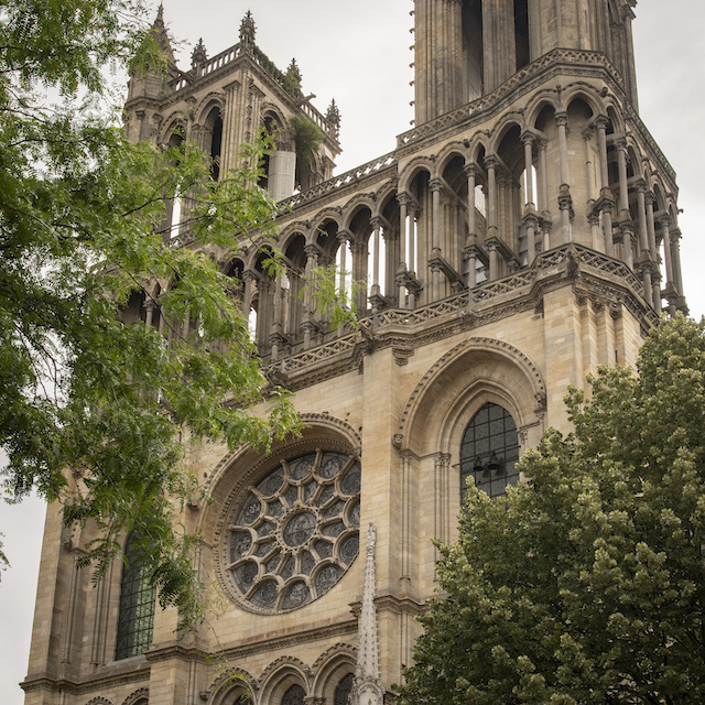 La collégiale Notre-Dame de Mantes la Jolie / © Jérômine Derigny pour Enlarge your Paris 