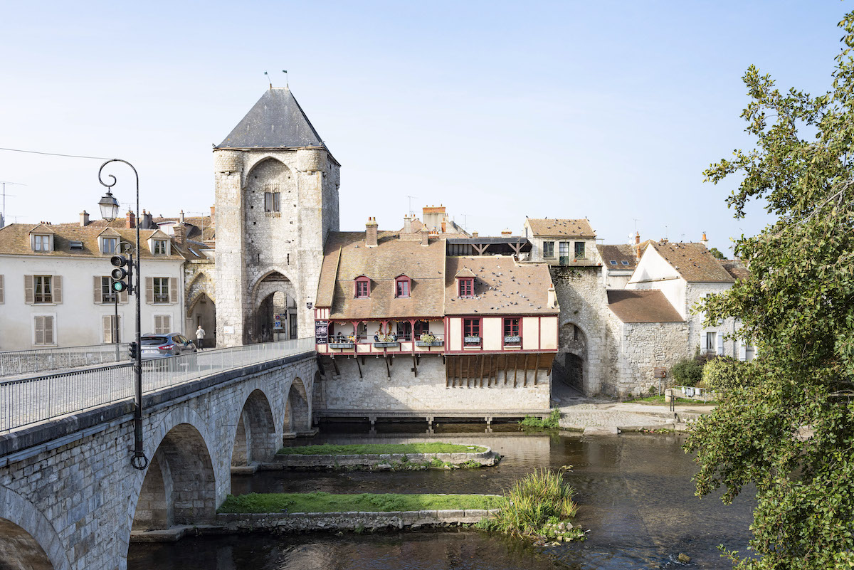 La porte de Bourgogne à Moret-sur-Loing / © SMA photo Cyril Badet