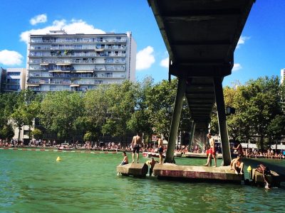 Baignade dans le bassin de la Villette à Paris (19e) / © Ana Wegner