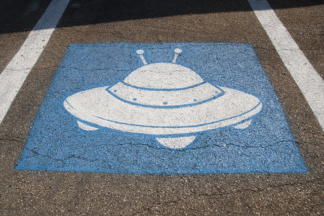 Place de parking pour ovni / © Thierry Ehrmann