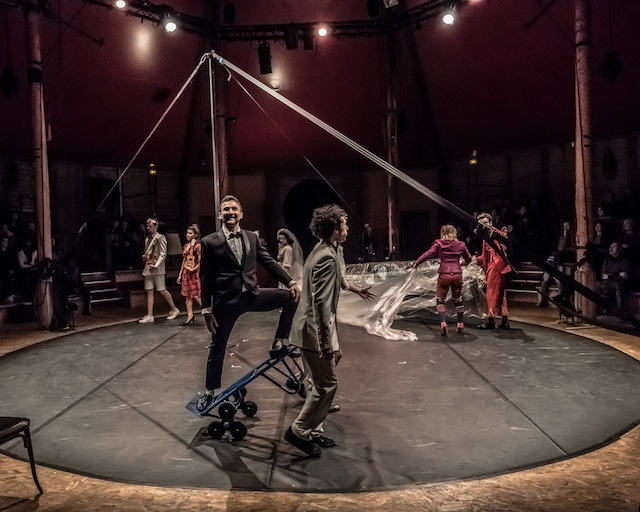 Apéro cirque à l'Académie Fratellini / © Jean-Fabien Leclacnhe pour Enlarge your Paris