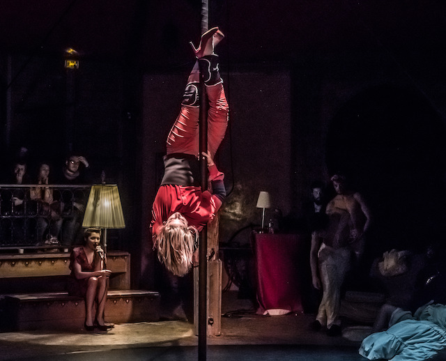 Apéro cirque à l'Académie Fratellini / © Jean-Fabien Leclacnhe pour Enlarge your Paris
