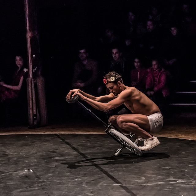 Apéro cirque à l'Académie Fratellini / © Jean-Fabien Leclacnhe pour Enlarge your Paris