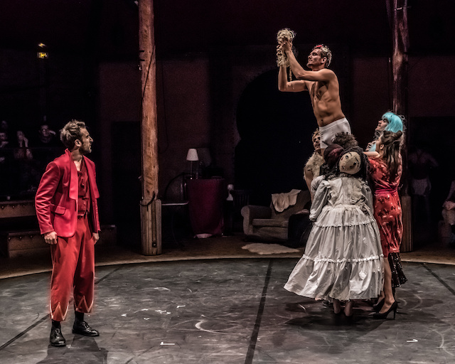 Apéro cirque à l'Académie Fratellini / © Jean-Fabien Leclacnhe pour Enlarge your Paris