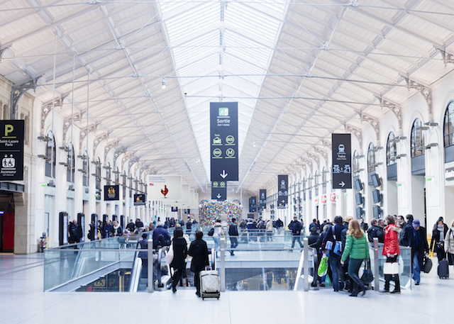 La gare Saint-Lazare à Paris / © Alfred Cromback