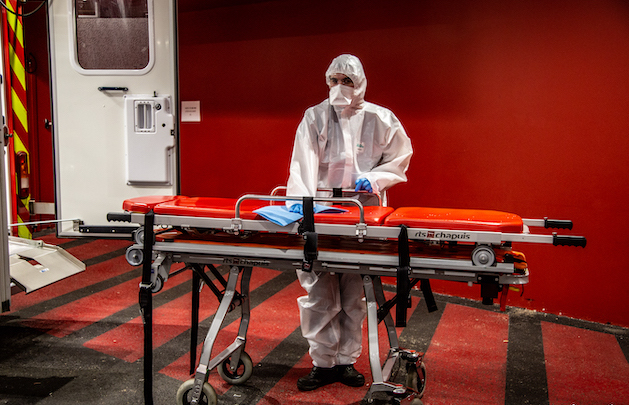 Dans un hôpital en Seine-Saint-Denis / © Louiza Malki