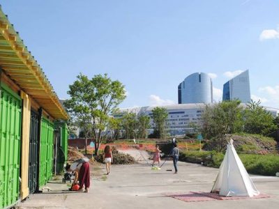 La friche Vive les Groues ! au pied des tours de La Défense à Nanterre / DR