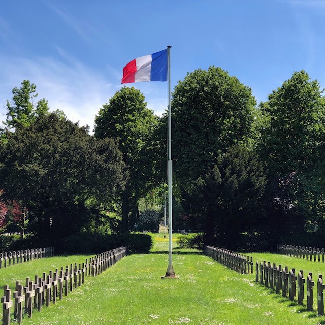 Le cimetière parisien de Bagneux / © Jean-Fabien Leclanche pour Enlarge your Paris