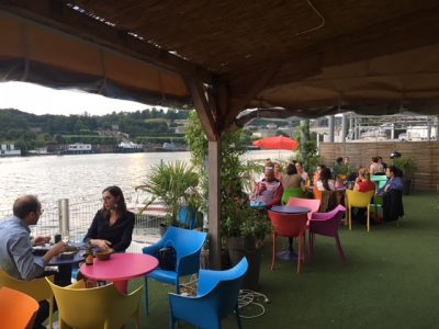 Le Jungle River, paillote en bord de Seine à Boulogne / © Steve Stillman pour Enlarge your Paris