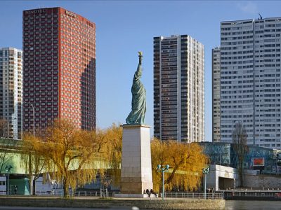 La statue de la Liberté sur l'île aux Cygnes à Paris (15e) / © Annie Dalbéra (Creative commons - Flickr)