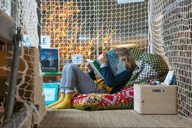 L'une des pièces de la cabane installée au Maif Social Club à Paris / © Edouard Richard - Maif