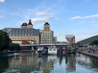 Le canal de l'Ourcq entre Paris et Pantin / © Steve Stillman pour Enlarge your Paris
