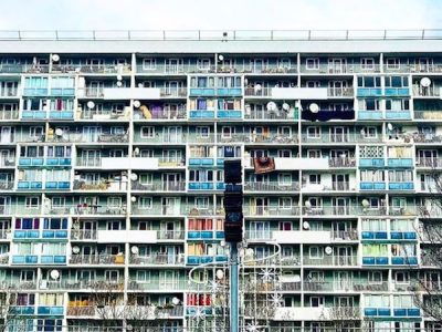 La Cité des 4000 à La Courneuve / © Julie Gourhant alias @legrandparisvudemamini et @parisla_belle