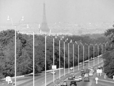 Retour de vacances sur l'autoroute de l'Ouest en 1959 / DR