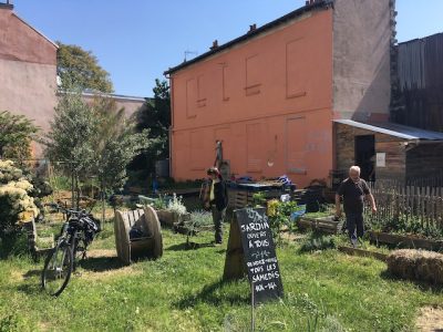 Le jardin partagé Cauchy - La fontaine à Arcueil, l'un des hauts lieux de la transition identifiés par l'urbaniste Nicolas Laruelle en Île-de-France / © Steve Stillman pour Enlarge your Paris