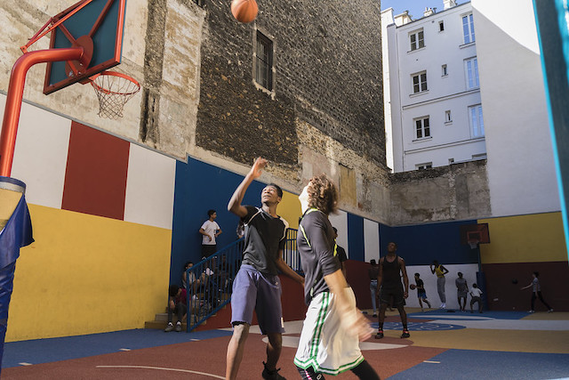 Le playground de la rue Duperré à Pigalle / © Laurent Ribot (Creative commons - Flickr)
