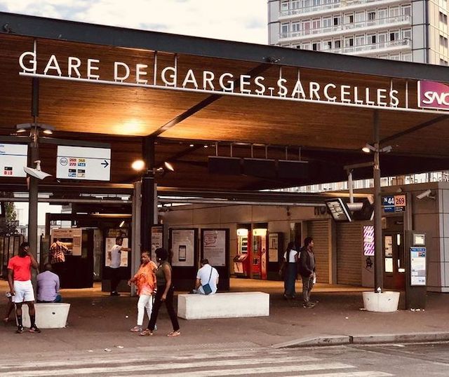 La gare de Garges-Sarcelles où s'est ouvert le 19.59, à la fois bibliothèque, café-restaurant et coworking / @ Réseau d'échange et de restauration