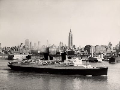 Le paquebot Île-de-France à New York / DR