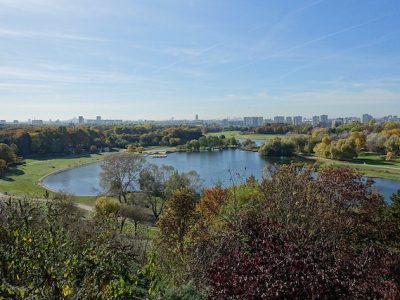 Le parc Georges-Valbon à La Courneuve, 70ha plus grand que Central Park / © Guilhem Vellut (Creative commons - Flickr)