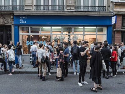 La boutique Front de Mode à Paris dans le 3e commercialise les marques de mode écologiques et éthiques / © Front de Mode