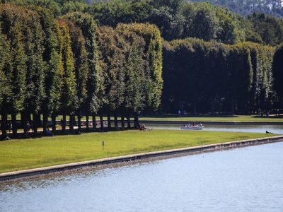 Le parc du château de Versailles rouvre ce 6 juin / © Domidoba