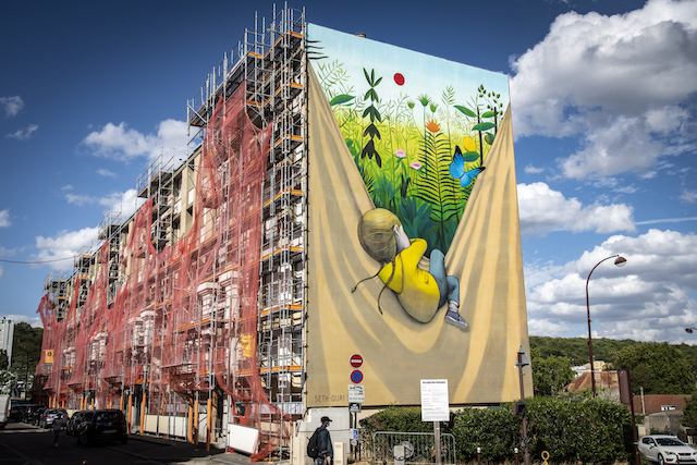 Jour 3. Les fresques murales du quartier Bernard de Jussieu à Versailles, à proximité de la forêt de Fausses-Reposes / © Jérômine Derigny pour Enlarge your Paris