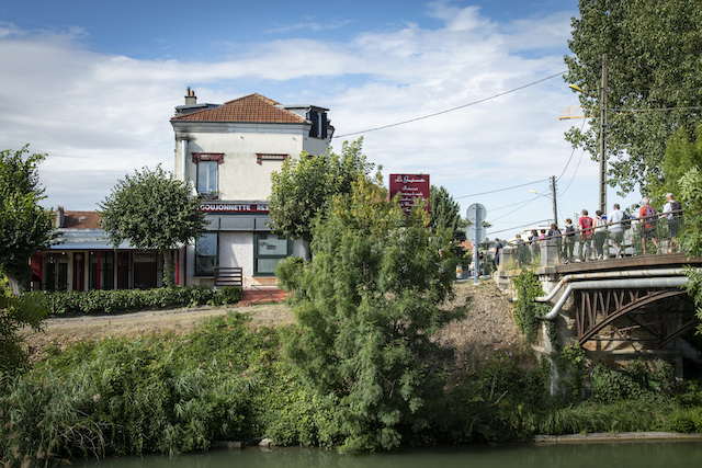 Jour 10. Traversée du canal de l’Ourcq / © Jérômine Derigny pour Enlarge your Paris