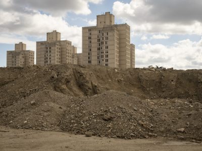 Jour 12. Le Fort d’Aubervilliers en travaux, à proximité de la future gare de la Ligne 15 sud / © Jérômine Derigny pour Enlarge your Paris