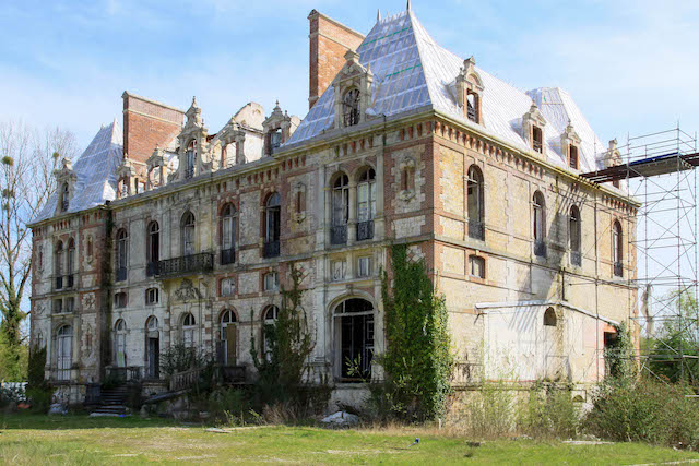 Le château de la duchesse d'Uzès dans les Yvelines / © Julien Fréchin
