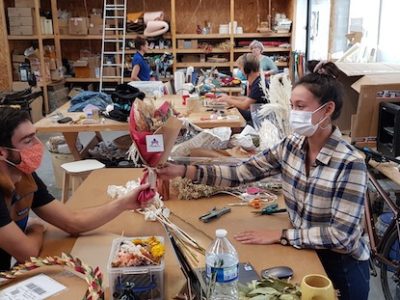 La manufacture solidaire ICI Montreuil qui regroupe une centaine d'artisans a lancé l'opération 