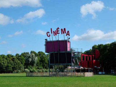 Le cinéma en plein air dans le parc de La Villette à Paris / © Vincent Migrenne pour le Guide des Grands Parisiens