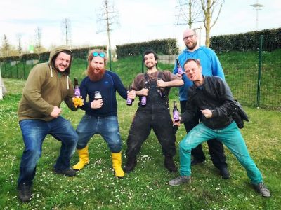 Les brasseurs de chez O'clock Brewing à Bois-d'Arcy dans les Yvelines sont à retrouver dans le guide 