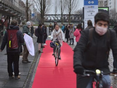 L'association Paris en Selle a déroulé le tapis rouge aux cyclistes le long du canal de l'Ourcq à La Villette ce 27 janvier / © Paris en Selle