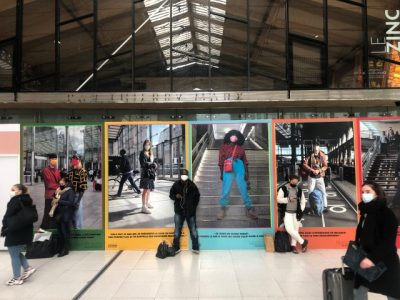Le photographe Marvin Bonheur expose ses portraits des voyageurs de la Gare du Nord jusqu'au 15 mars Gare du Nord / © Vianney Delourme pour Enlarge your Paris