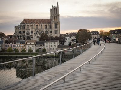 La collégiale Notre-Dame de Mantes-la-Jolie / © Jérômine Derigny pour Enlarge your Paris