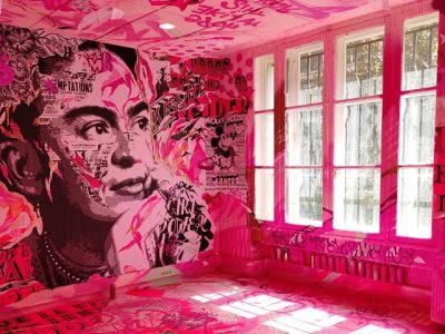 Le Colors Festival se déroule jusqu'au 30 juin dans une ancienne annexe de l'École supérieure de commerce de Paris dans le 11e / © Joséphine Lebard pour Enlarge your Paris