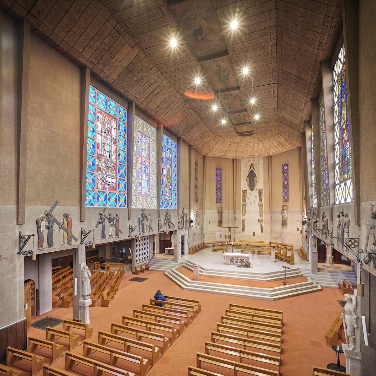 L'église paroissiale Sainte-Thérèse de l'Enfant Jésus à Boulogne-Billancourt / © Stéphane Asseline -Région Île-de-France