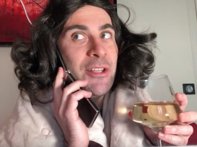 Laurence, l'administratrice du théâtre de l'Etanol, l'un des personnages des 