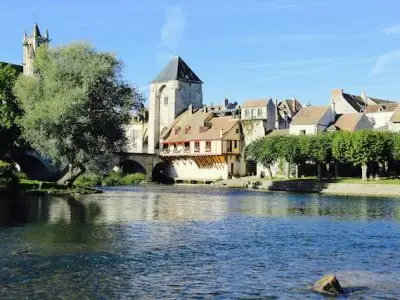 La Porte de Bourgogne à Moret-sur-Loing / © Mélanie Rostagnat pour Enlarge your Paris
