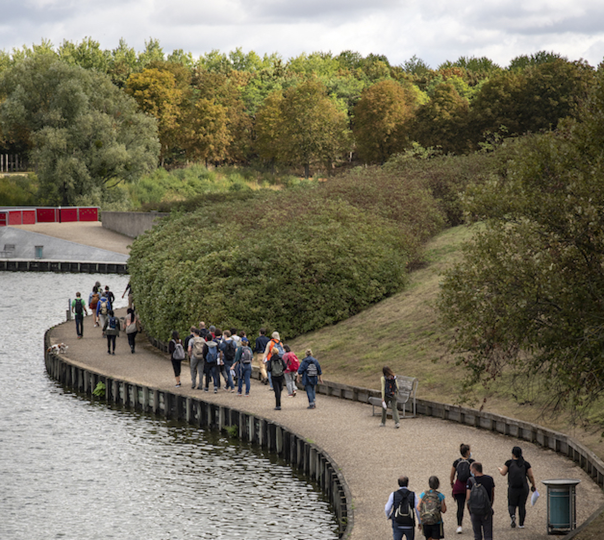 Le Tour piéton du Grand Paris, organisé par Enlarge your Paris et la Société du Grand Paris, dans le parc du Sausset en Seine-Saint-Denis / © Jérômine Derigny pour Enlarge your Paris