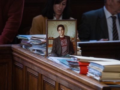 Sayyid El Alami interprète le rôle de Malik Oussekine dans la mini-série Oussekine diffusée à partir du 11 mai sur Disney + / © Disney +