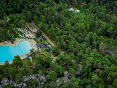 L'île de loisirs de Buthiers en forêt de Fontainebleau / © Adrien Ollive