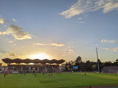 Le stade Duvauchelle à Créteil accueille les matchs de l'US Créteil-Lusitanos pensionnaire de Nationale 2 / © Rémi Belot pour Enlarge your Paris