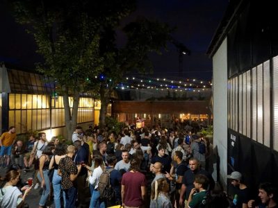 La brasserie artisanale Gallia à Pantin reçoit la légende du hip-hop Dee Nasty pour un DJ set le 11 novembre / © Gallia