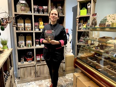 Stéphanie Quatremare a créé la première chocolaterie de Montrouge en 2017, L'Ephémère Douceur / © Virginie Jannière pour Enlarge your Paris