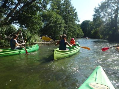 Descente de l'Huisne, la rivière qui traverse Nogent-le-Rotrou et qui parcourt 160 km à travers l'Eure-et-Loir / © Tina Meyer pour Enlarge your Paris