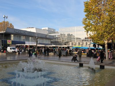 Le parvis du Théâtre 71 à Malakoff va se transformer en dancefloor géant le 22 septembre / © Croquant (Wikimedia commons)