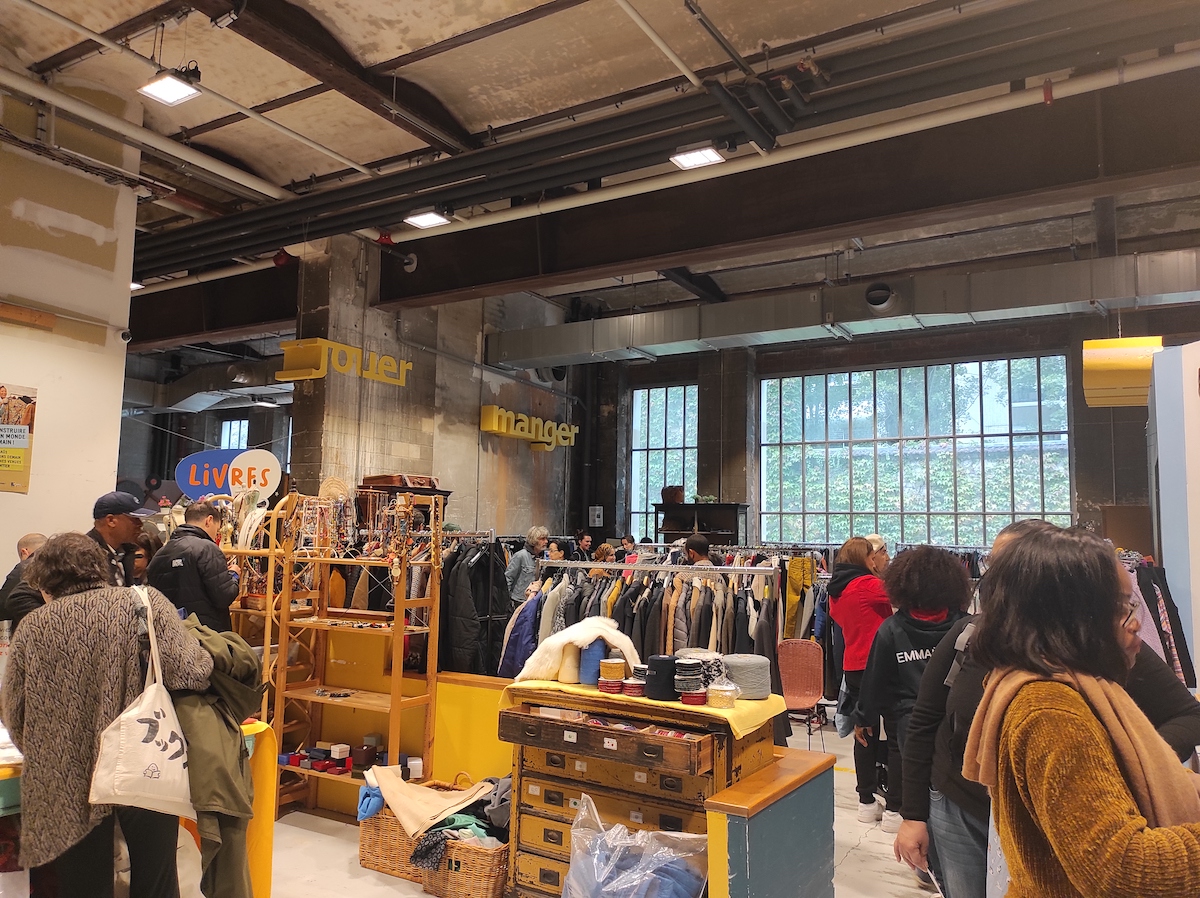 La boutique Emmaüs Défi au sein du Centquatre / © Joséphine Lebard pour Enlarge your Paris