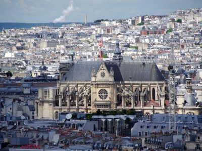 L'église Saint-Eustache au coeur de Paris dans le quartier des Halles / © Sarowen