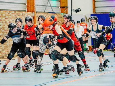 Les joueuses de roller derby des Nasty Pêcheresses à Montreuil / © Nasty Pêcheresses